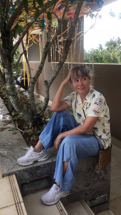Dolchanok 52 ans Hatyai Thaïlande
