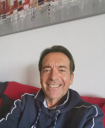 Pascal 67 ปี Cannes France