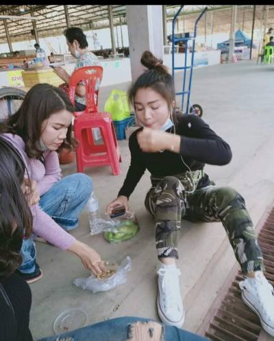 Phacharee 36 years ชลบุรี Thailand