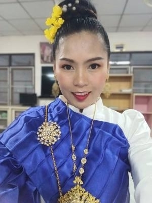 Wandee 37 years Surin Thailand