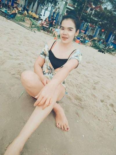 Kanthana 37 Jahre นครปฐม Thailand
