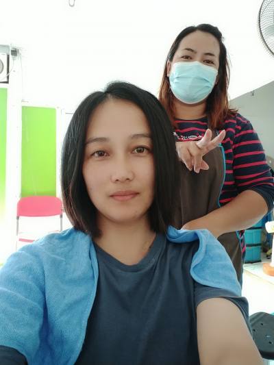 Linly 40 ans Udon Thani Thaïlande