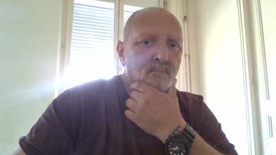 Denis 56 years St Quentin France