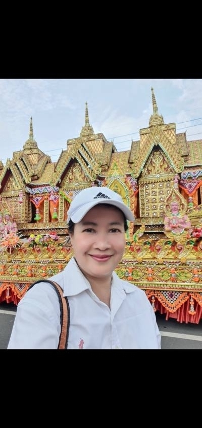 กุหลาบทิพย์ บุญภูงา 52 years Kornkarn Thailand