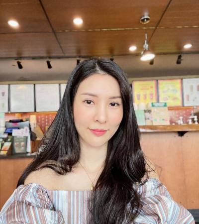 Aranya 38 Jahre Bangkok Thailand