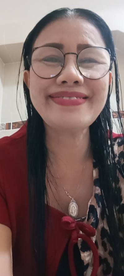 Gine 29 ans Bang  Thaïlande