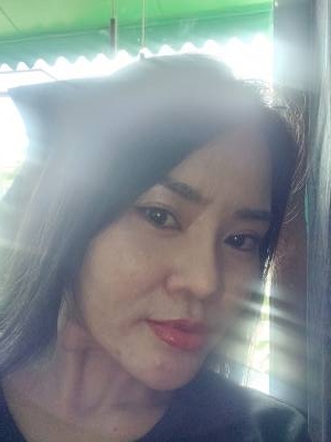 Phatcha 43 ans โคกสำโรง Thaïlande