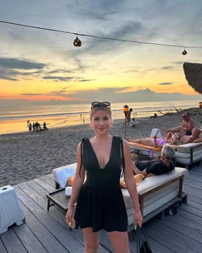 Jenny 33 ans Bang Kok Thaïlande