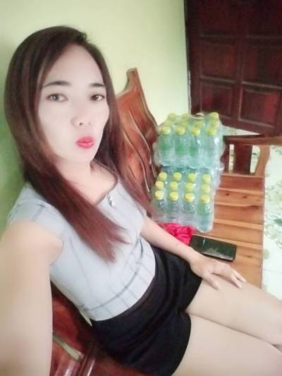 Laddawan 40 ans Phon Phisai Thaïlande