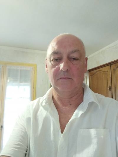 Jean-Claude 64 ปี Betaille France