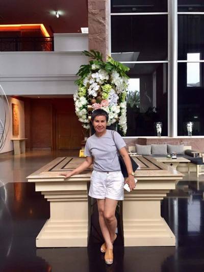 Wiyada 59 Jahre Bangkok Thailand
