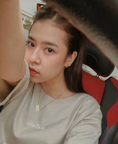 Hazel 32 ans Chiang Dao Thaïlande
