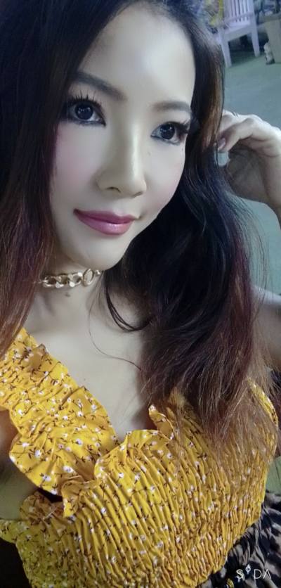 Emmie 40 Jahre หางดง Thailand