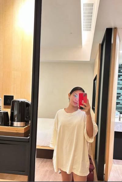 Anong 30 ปี Kanchanaburi ไทย