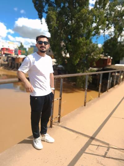 Jimmy 30 ปี Dubai  United Arab Emirates