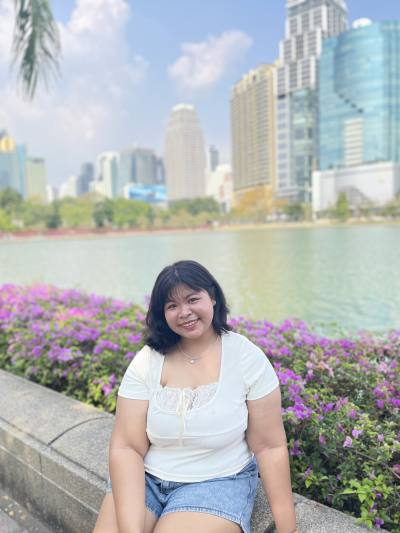 Khwan 22 ans Samut Prakan Thaïlande