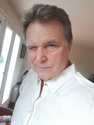 Emmanuel 62 ปี Paris France