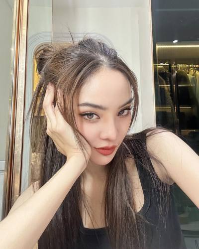 Anong 34 years Chiang Mai Thailand