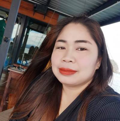 Thitirat 39 ans Samutsakon  Thaïlande