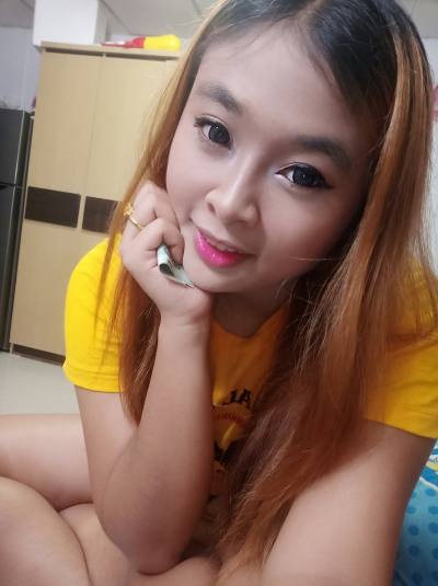 Anna 29 ans เมือง Thaïlande