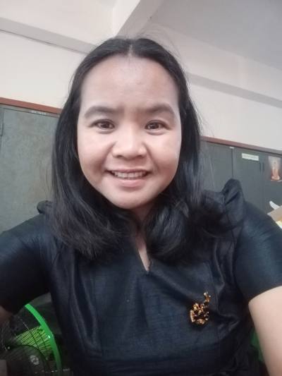 Uda 42 ans Surin Thaïlande
