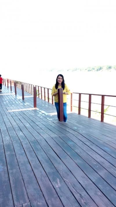 Natty 32 ans Muang  Thaïlande