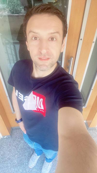 Nuri 37 ans Istanbul Turquie Nuri 37 ans Istanbul Turquie