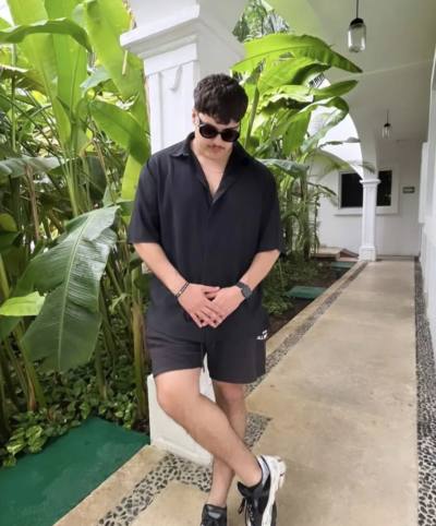 Kakim 35 ปี  France