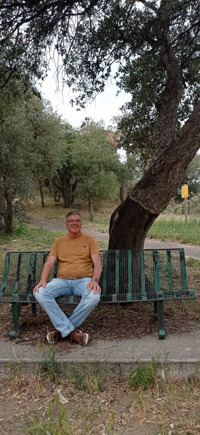 Léo 61 ans Perpignan France