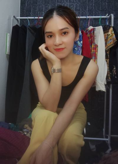 Khanjana 32 years คลองสามวา Thailand