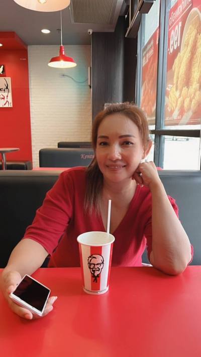 Piyanad 35 ans Nakonratchasima Thaïlande
