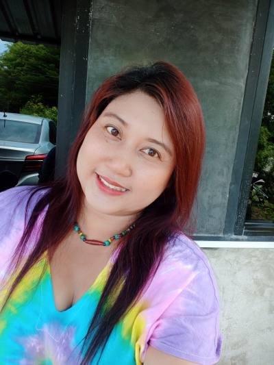 Chonya 40 Jahre Ratchaburi Thailand