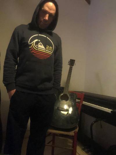 Alexandre 49 years Brest France