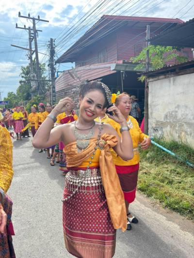 Nid 44 Jahre Sisaket Thailand