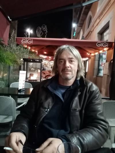 Richard 58 ปี Le Bugue France