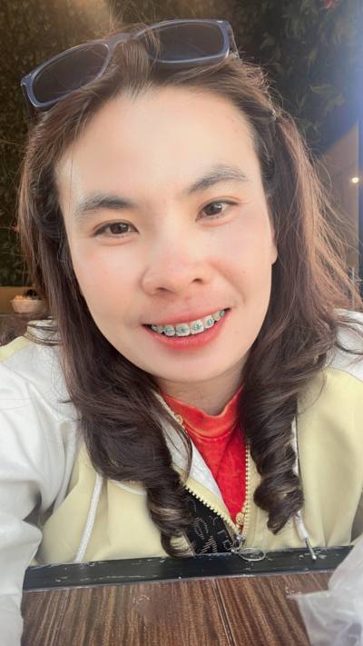 Lay 32 ans Bangkok Thaïlande