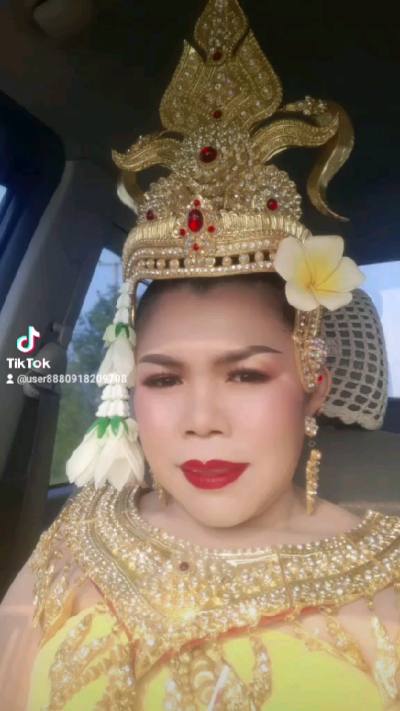 Pohn 27 ans ห้วยเม็ก Thaïlande