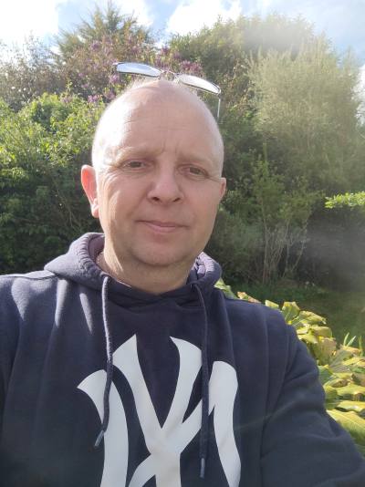 Yann 54 ปี Brest  France