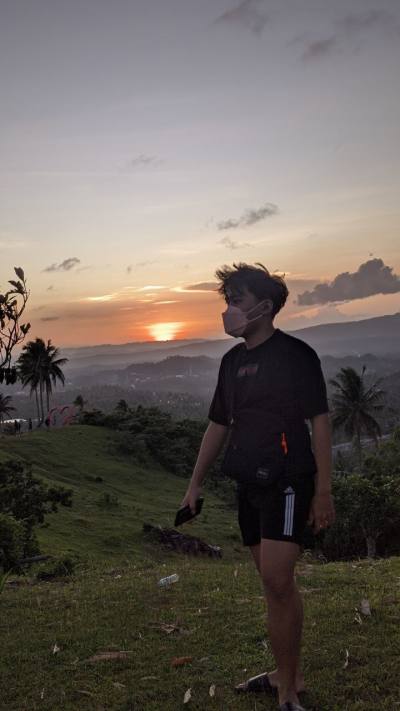 Zeus 26 ปี Pathum Wan ไทย