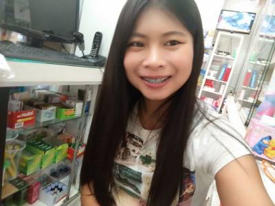 Netnapa 26 ans Kabinburi Thaïlande