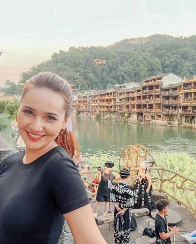 Elise 38 Jahre Bangna Thailand