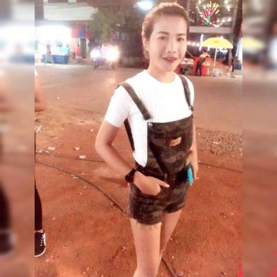 Su 23 ans Nakhon Phanom Thaïlande