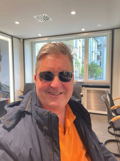 STEFAN 62 ปี Zürich Switzerland