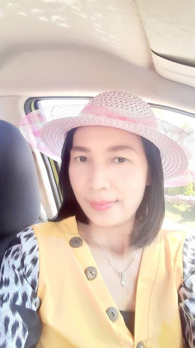 Nid 55 ans Muang  Thaïlande