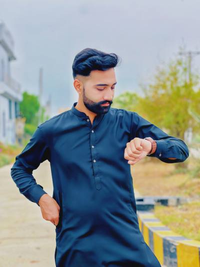 Wahab 27 ปี Gujranwala Pakistan