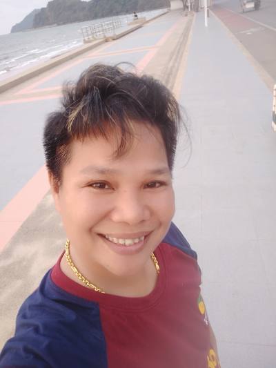 อมรรัตน์ ชำนาญชล 43 ans Tamai Thaïlande