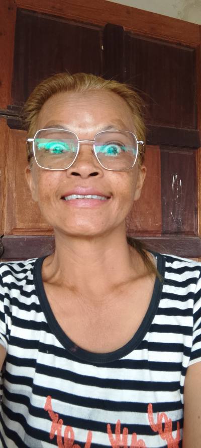 Vattanee 51 years Yan Nawa  Thailand