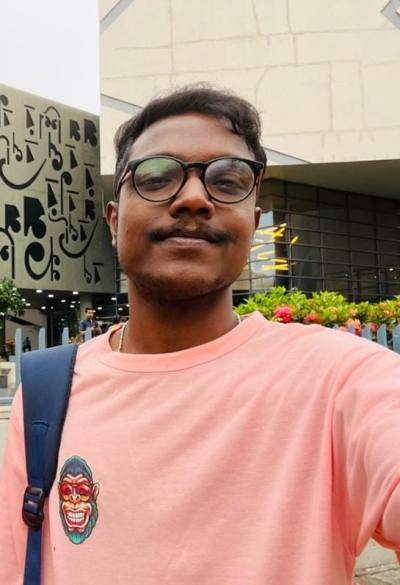 Ishan 25 ปี Kolkata India