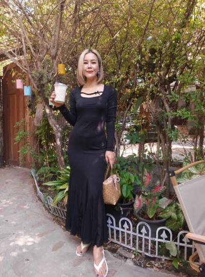 Eve 39 ans Phuket Thaïlande