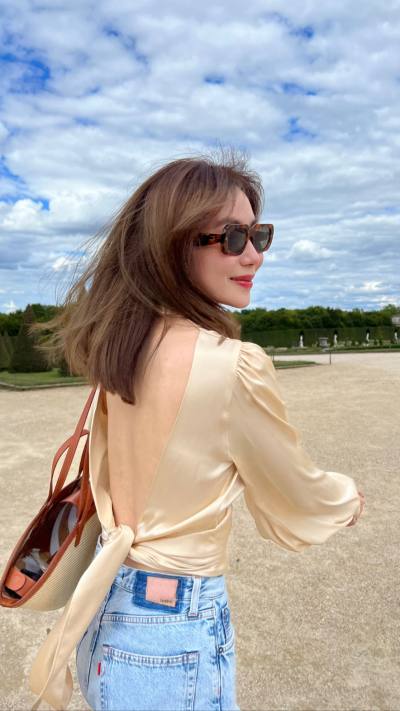 Helen 33 Jahre Bangphlat Thailand